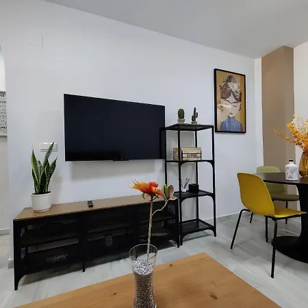 Apartamento Precioso Con Piscina Cerca De La Playa Torrox Costa
